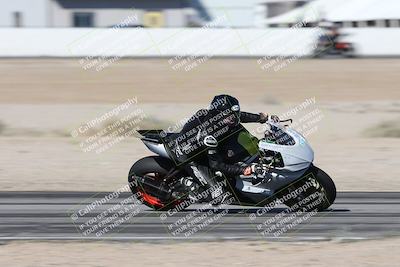 media/Jan-15-2026-Racers Edge (Thu) [[dfebeb70ab]]/2-A Group/Session 3 (Turn 15 Inside Pans)/